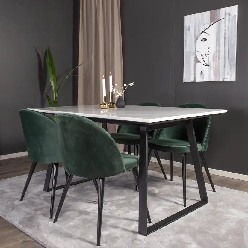 Spisegruppe Venture Home Estelle 140 med 4 Valentina Stoler Fløyel