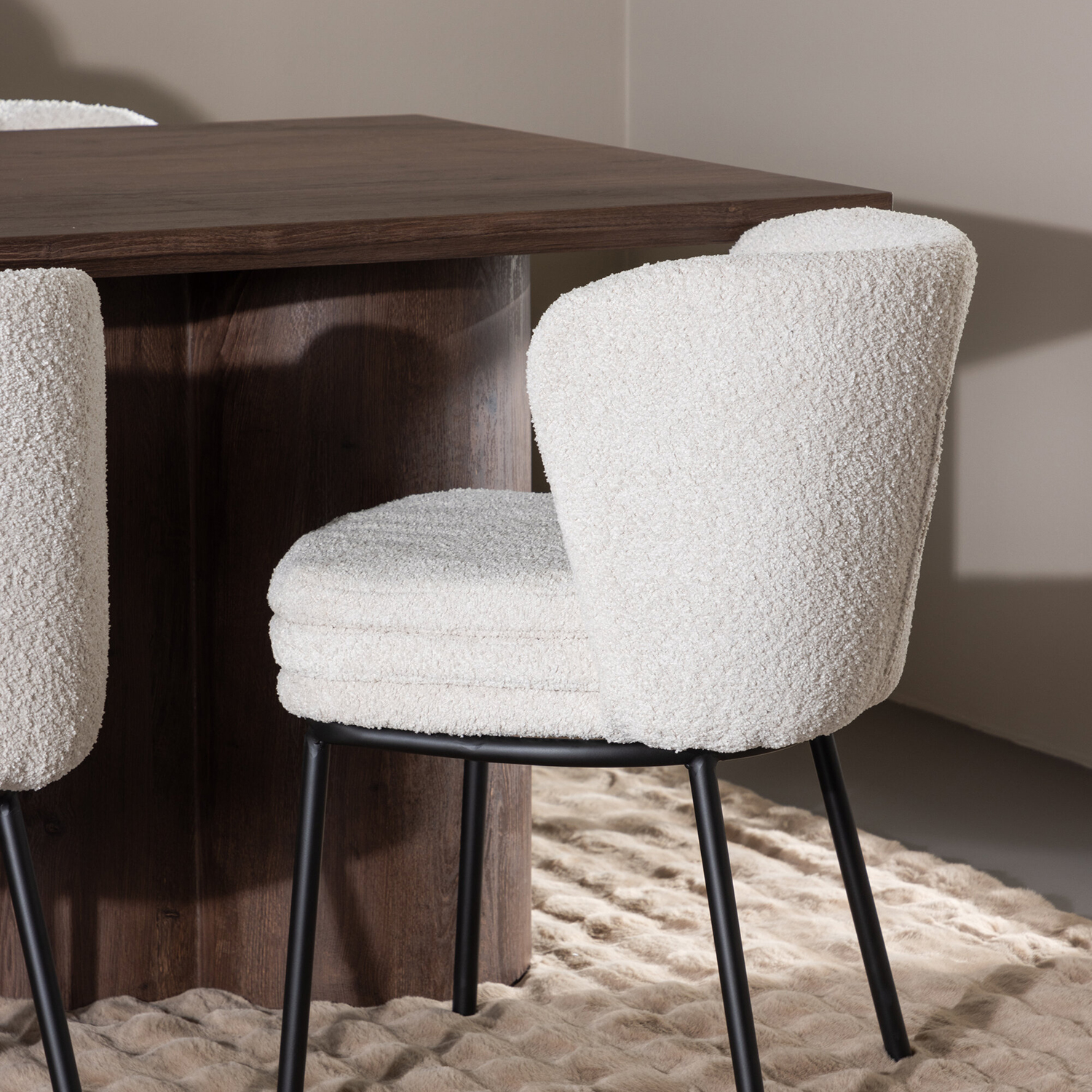 Spisegruppe Venture Home Olivia 210 med 6 stk Agnes Stoler