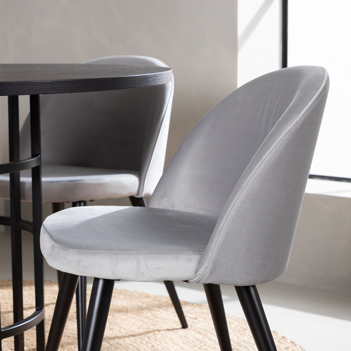 Spisegruppe Venture Home Copenhagen med 4 Velvet Stoler