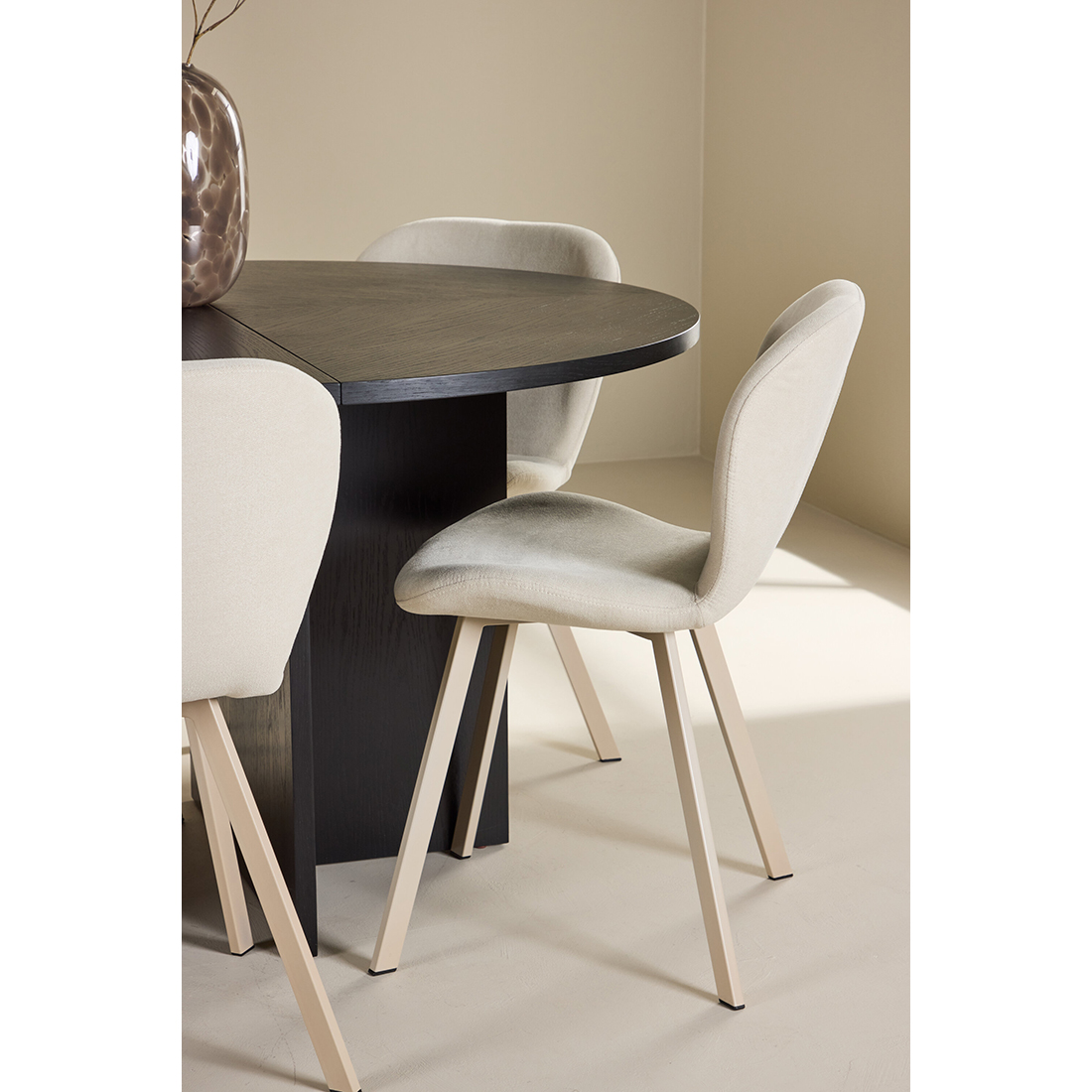 Spisegruppe Venture Home Strada Ø120 cm med 6st Lilja Spisestoler
