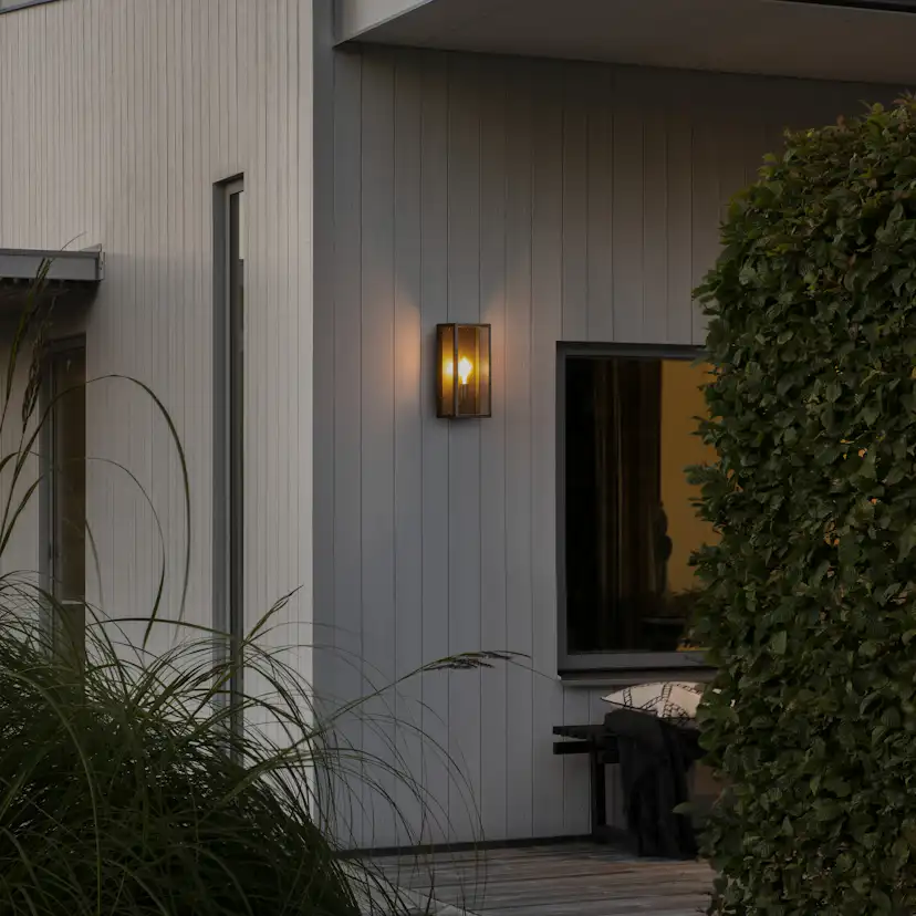 Vegglampe Gnosjö Konstsmide Carpi Stor