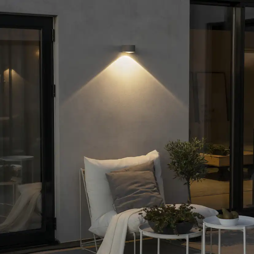 Vegglampe Gnosjö Konstsmide Gela Ned
