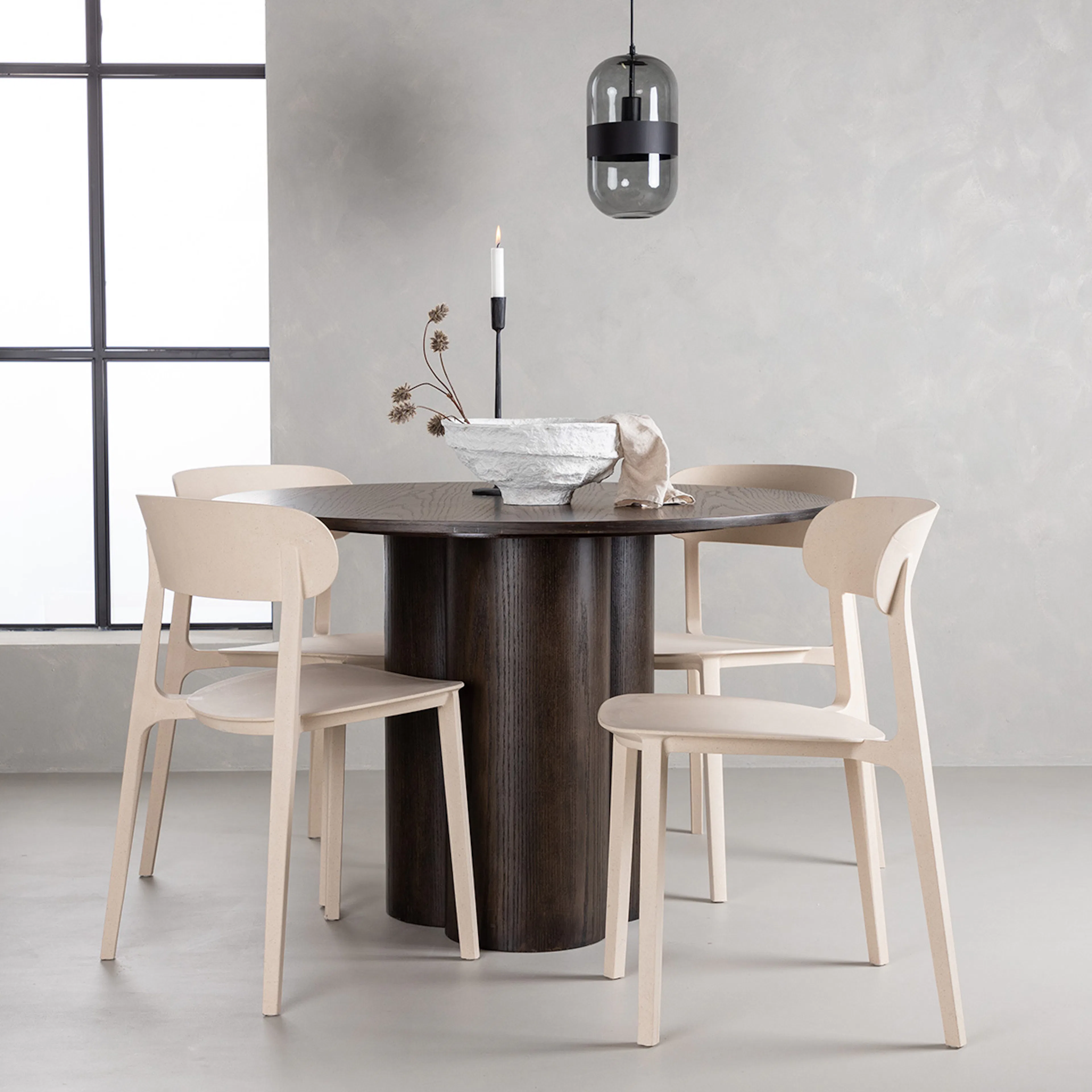 Spisegruppe Venture Home Olivia med 4 Åstol Stoler