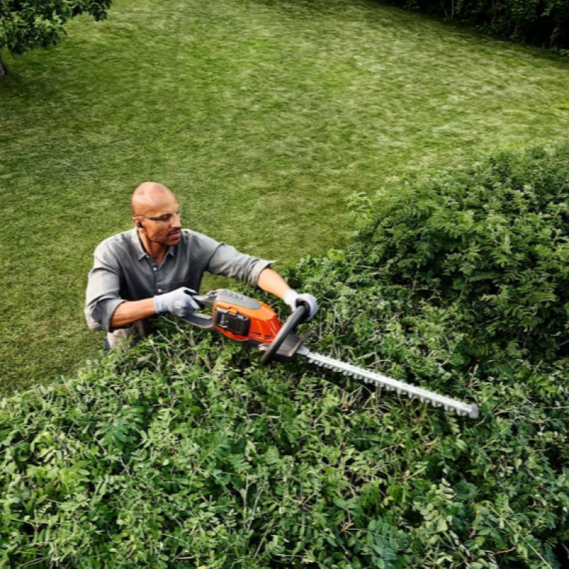 Paket Husqvarna Trimmer 215iL & Hekksaks 215iHD45 inkl Batteri og Lader