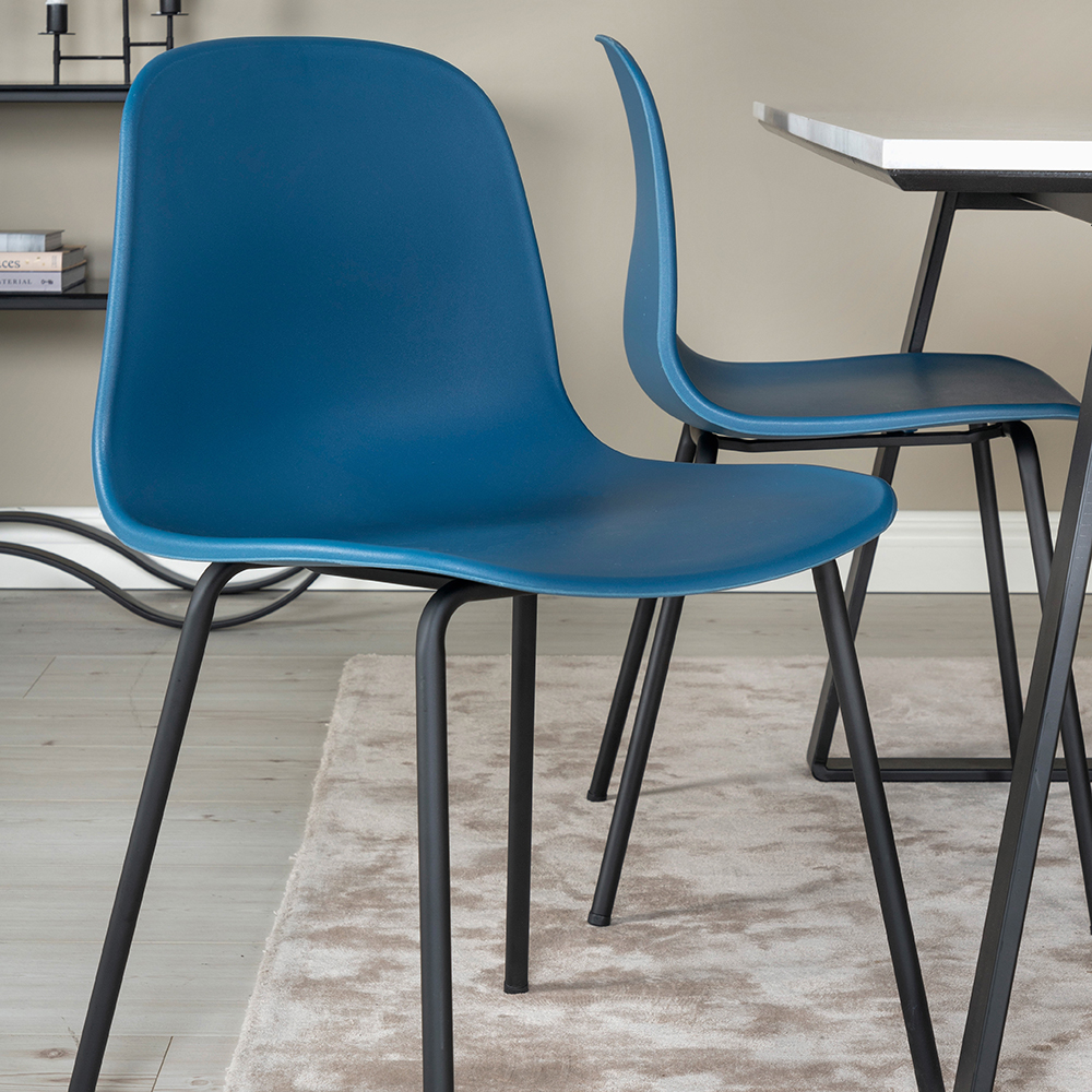 Spisegruppe Venture Home Estelle 140 med 4 Ardi Stoler