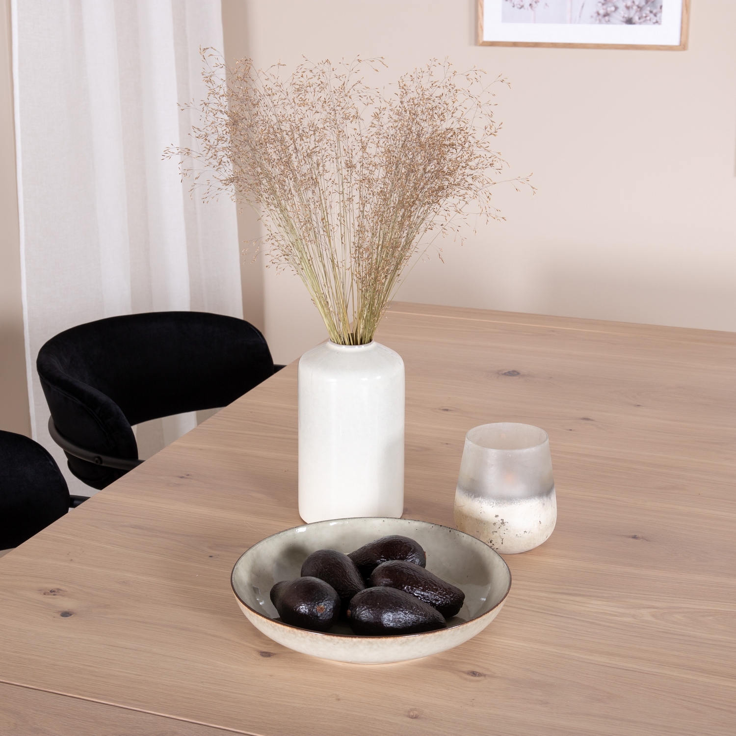 Spisegruppe Venture Home Shy med 6 Aris Spisestoler