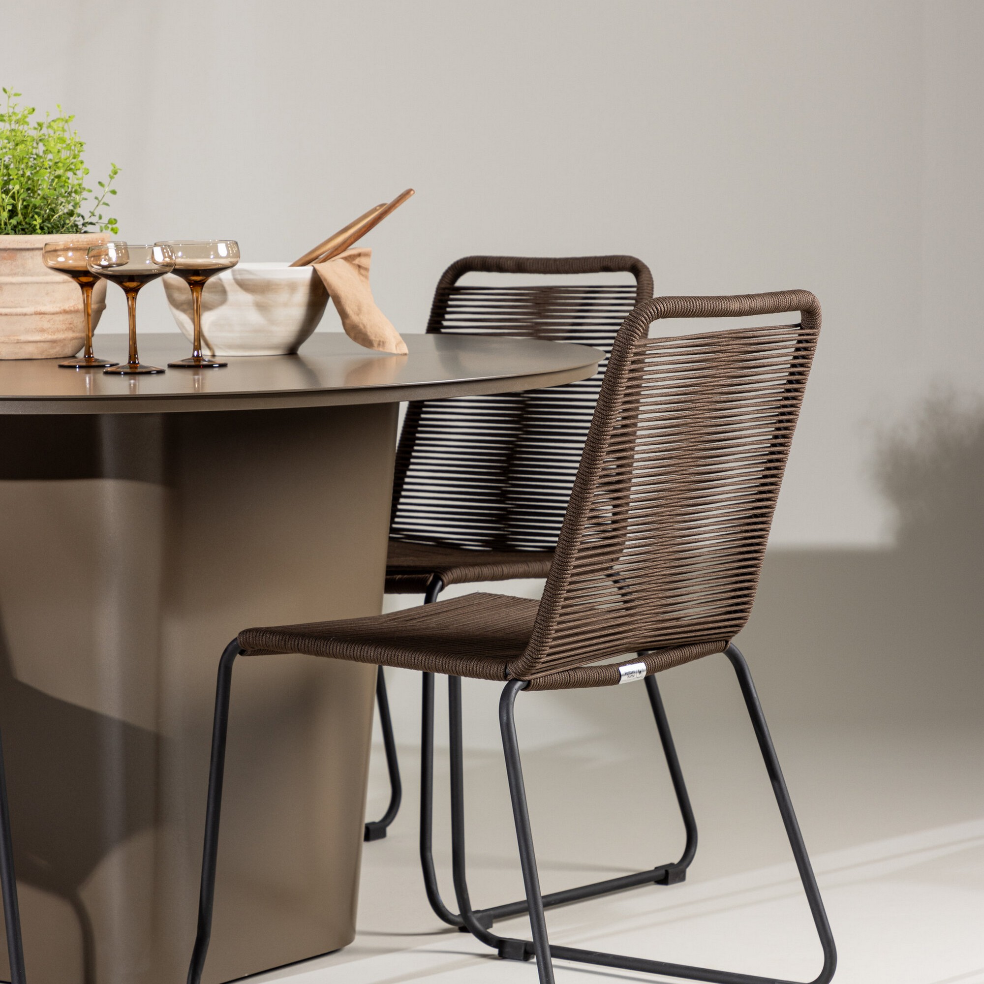 Hagegruppe Venture Home Santa Fe med 4 Lindos Stoler