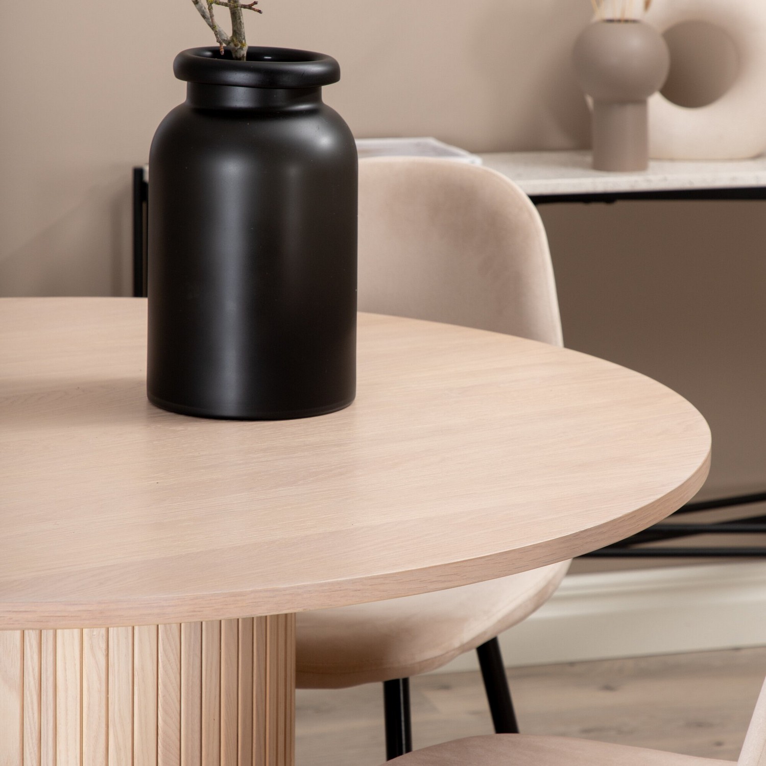 Spisegruppe Venture Home Bianca Rund Benhvit med 4 Pobbie Stoler