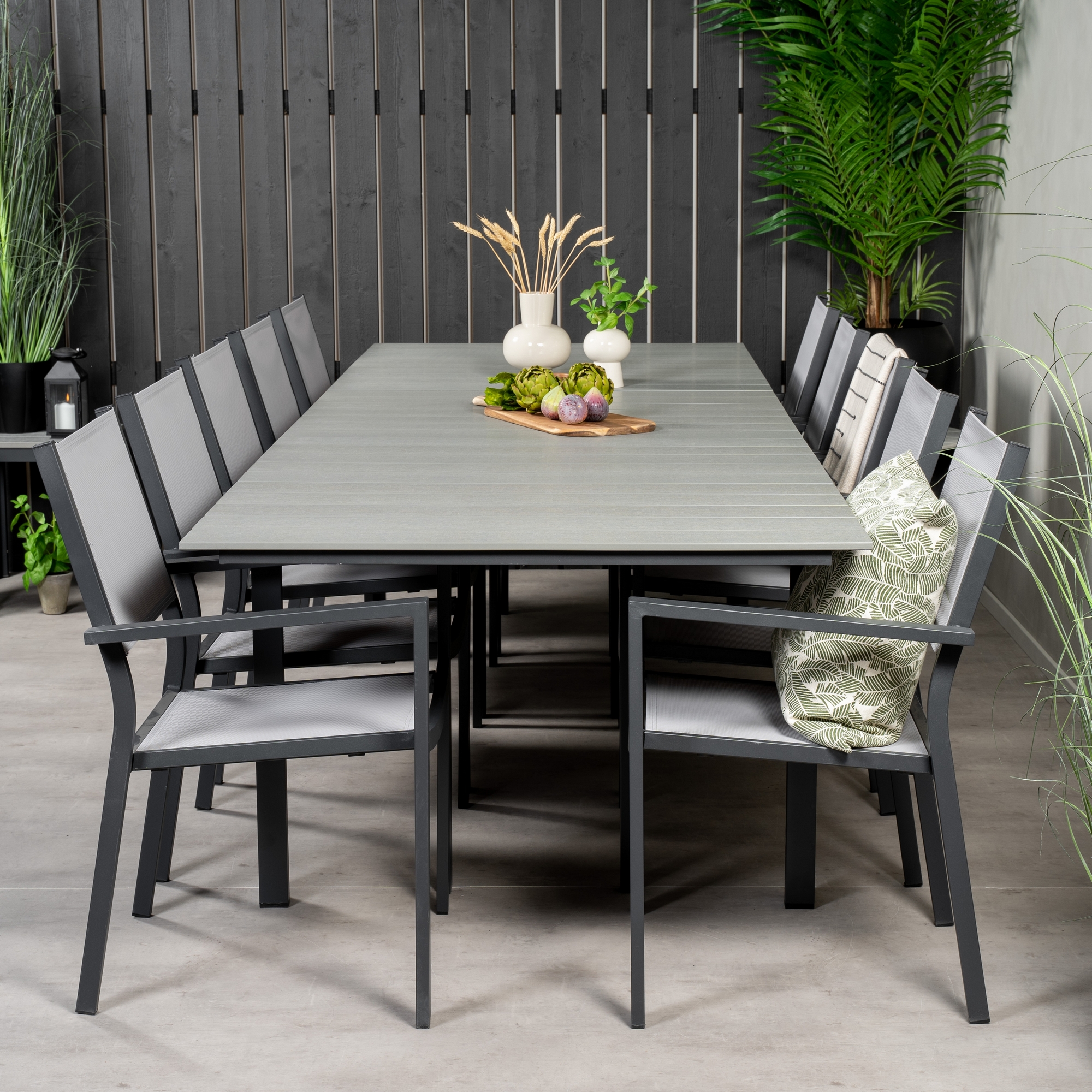 Spisegruppe Venture Home Lova 224/324 med 10 Copacabana Lenestoler