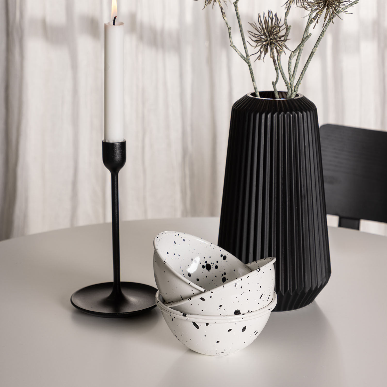 Spisegruppe Venture Home Hamden Ø80 cm med 4 Montros Stoler