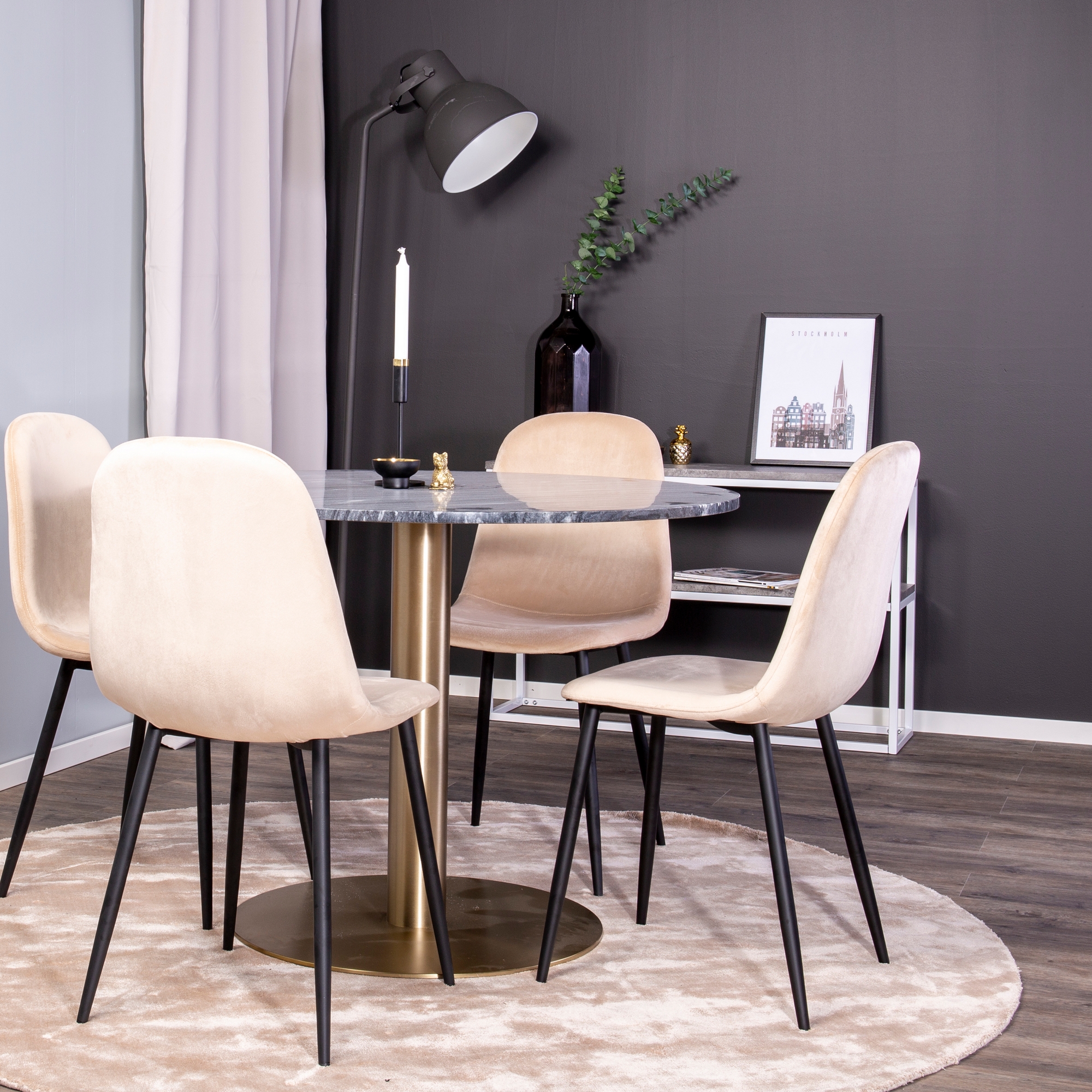 Spisegruppe Venture Home Estelle Rund med 4 Pobbie Stoler Fløyel