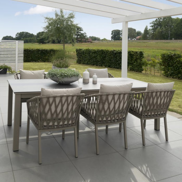 Spisestol Hillerstorp Jet Set