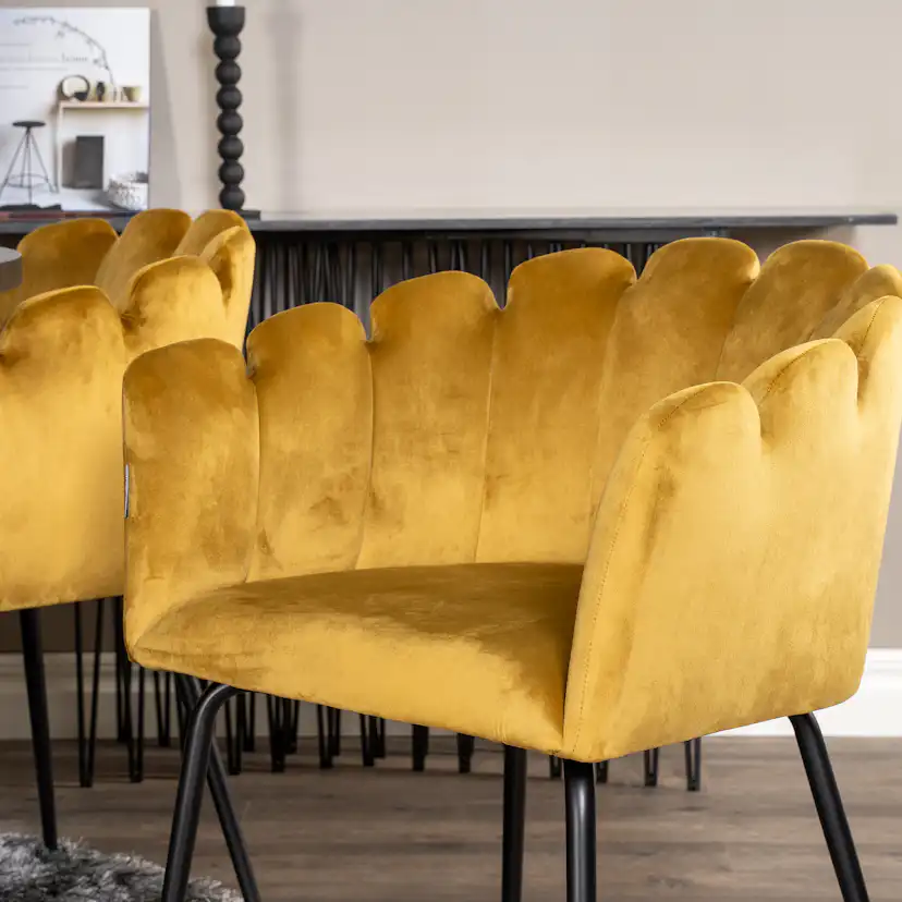 Spisegruppe Venture Home Copenhagen med 6 Limhamn Gull Stoler