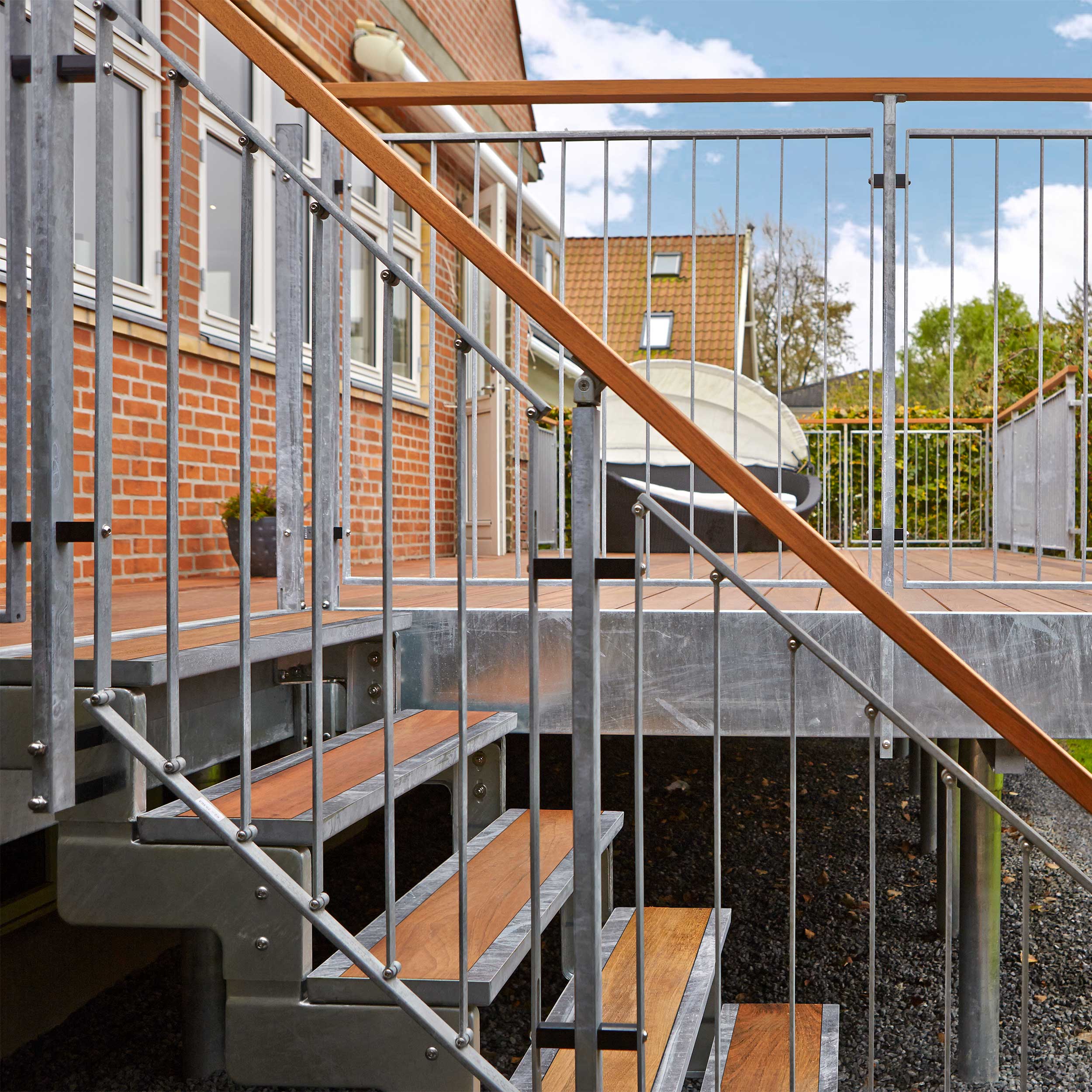 Hagetrapp Dolle Gardentop for Tretrinn med Rekkverk