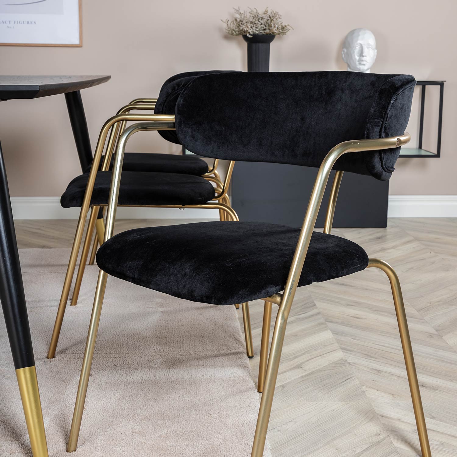 Spisegruppe Venture Home Dipp med 6 Arrow Stoler