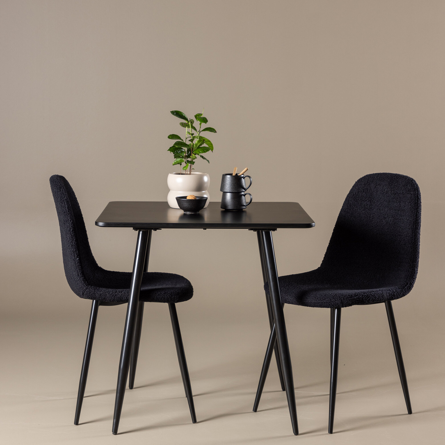 Spisegruppe Venture Home Polar 75 med 2 stk Polar Stoler Teddy