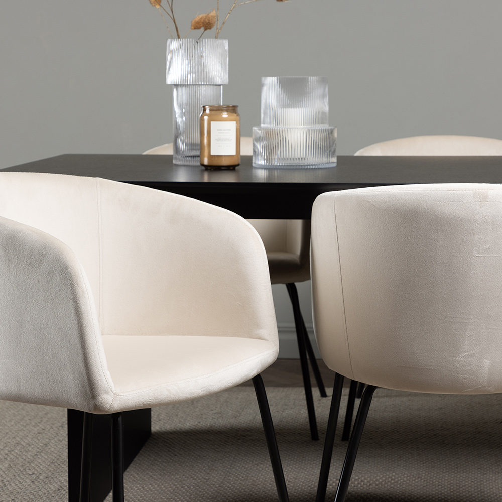 Spisegruppe Venture Home Vail med 6 Berit Stoler Fløyel