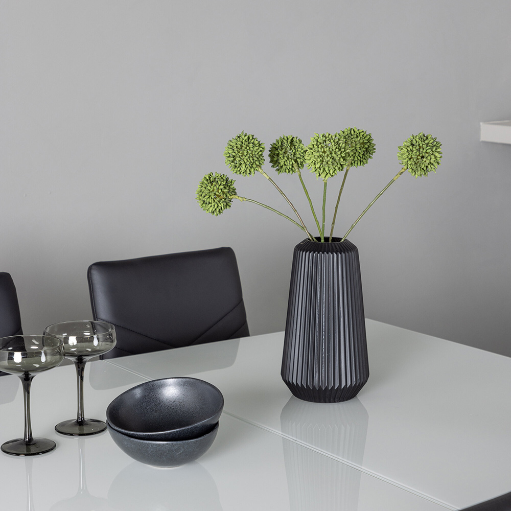 Spisegruppe Venture Home Pluto med 4 Lily Stoler
