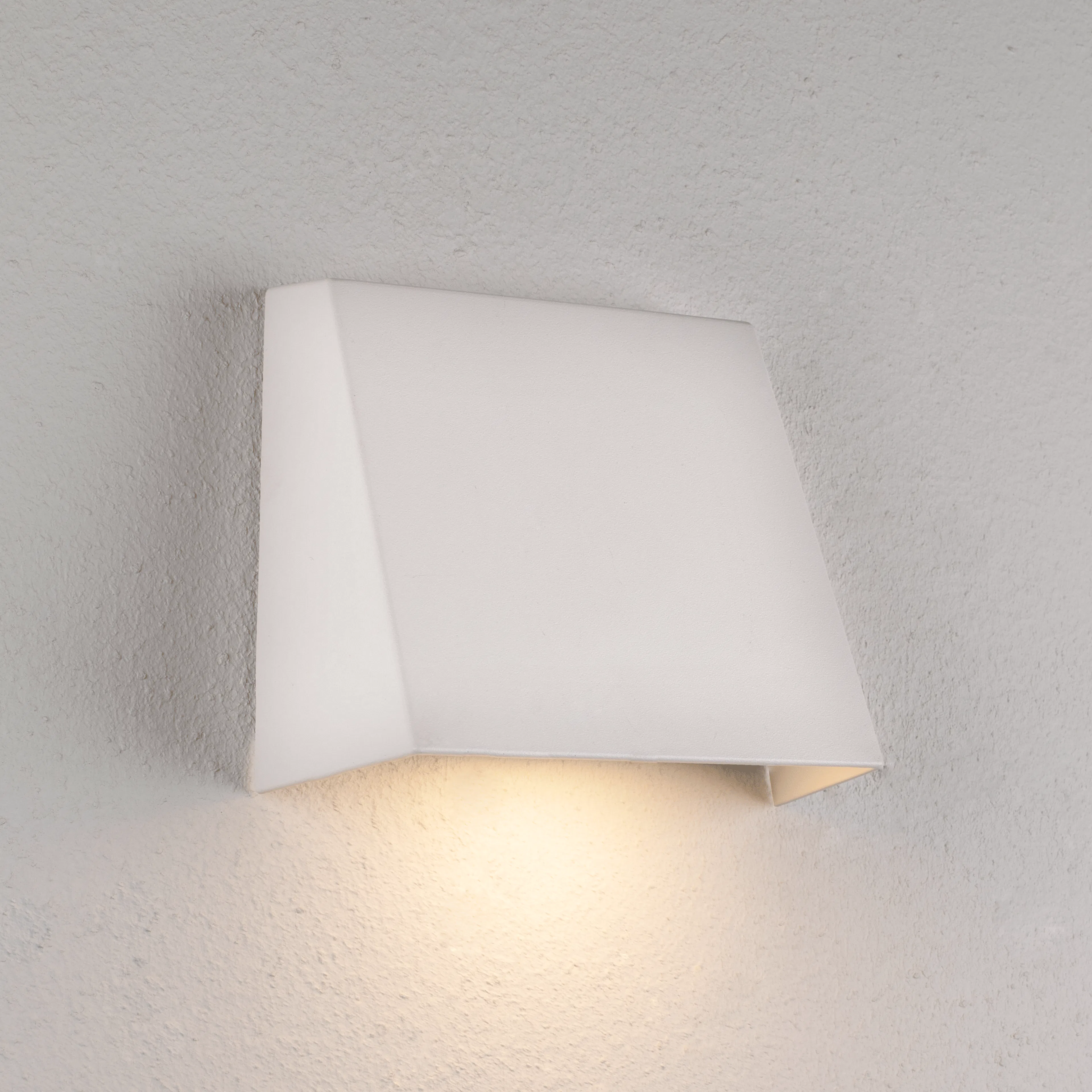 Vegg-og Murarmatur Hide-a-lite Edge
