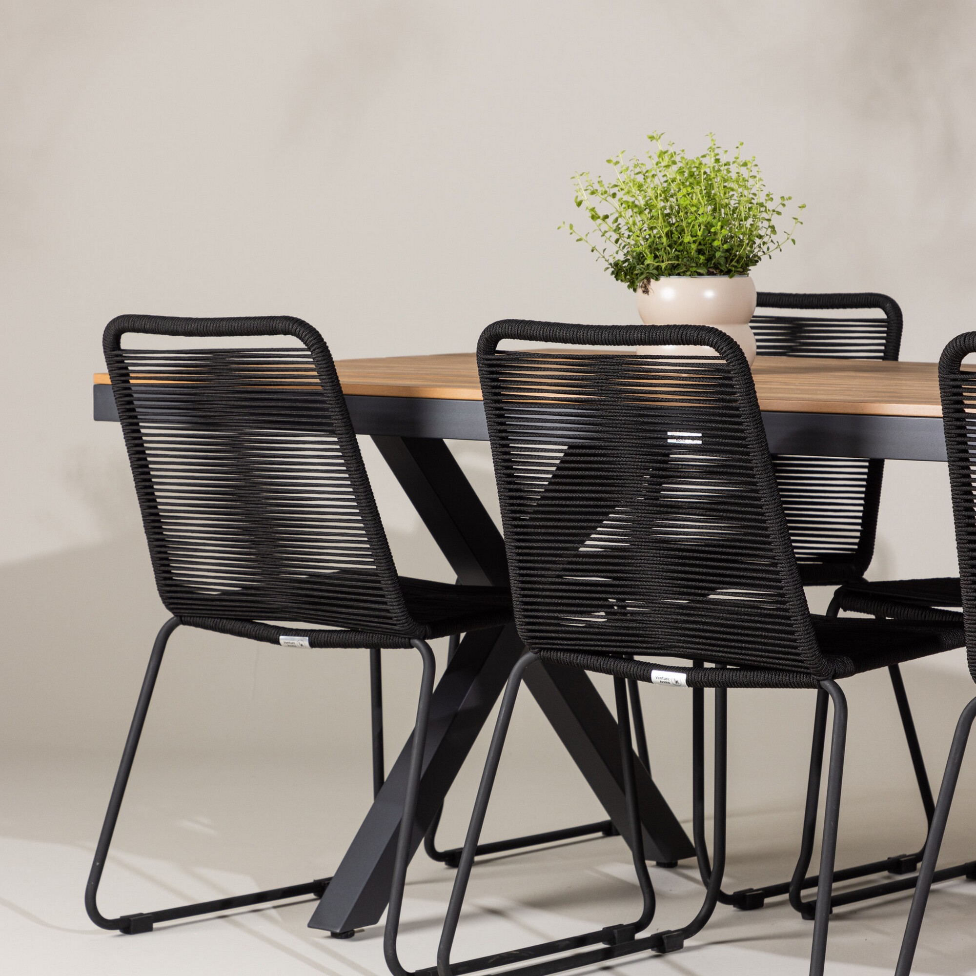 Hagegruppe Venture Home Garcia med 6 Lindos Stoler