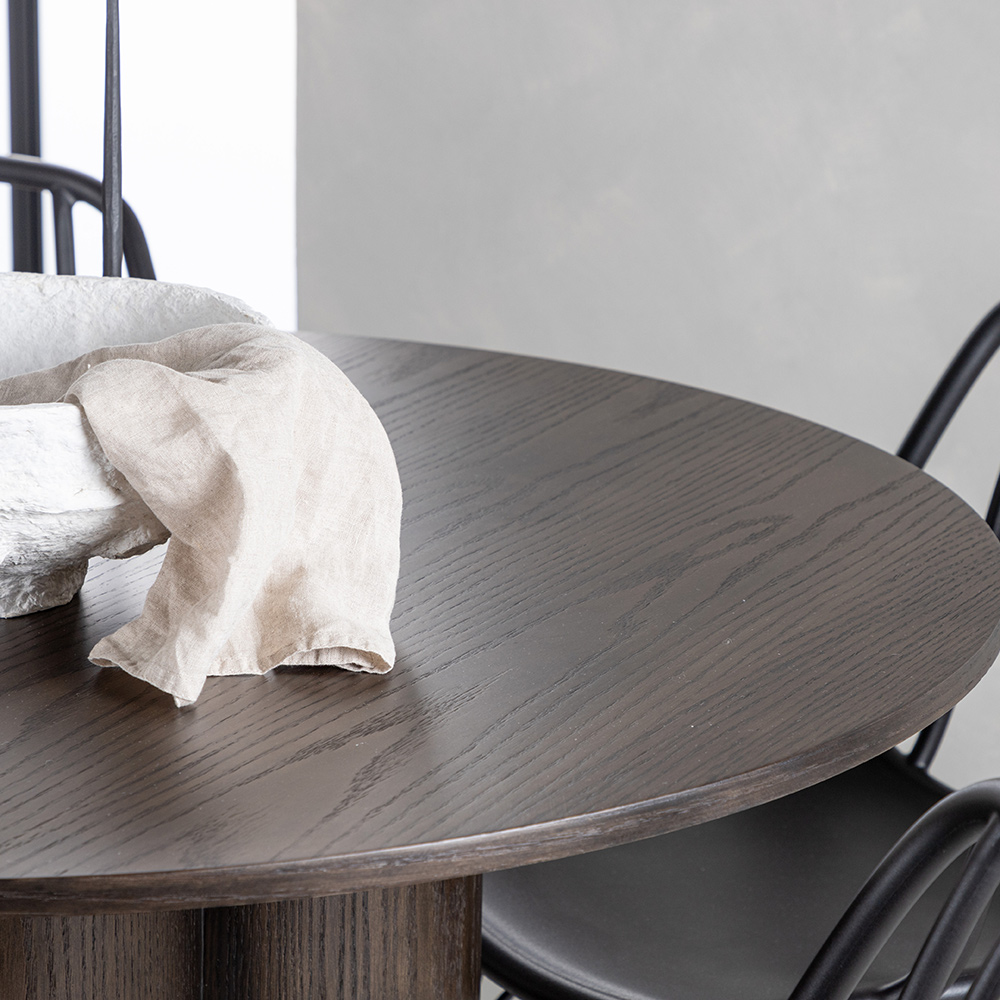 Spisegruppe Venture Home Olivia Ø 110 cm med 4 Dyrön Stoler