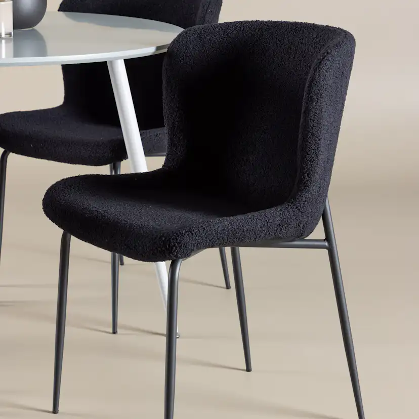 Spisegruppe Venture Home Plaza Ø100 med 4 stk Modesto Stoler