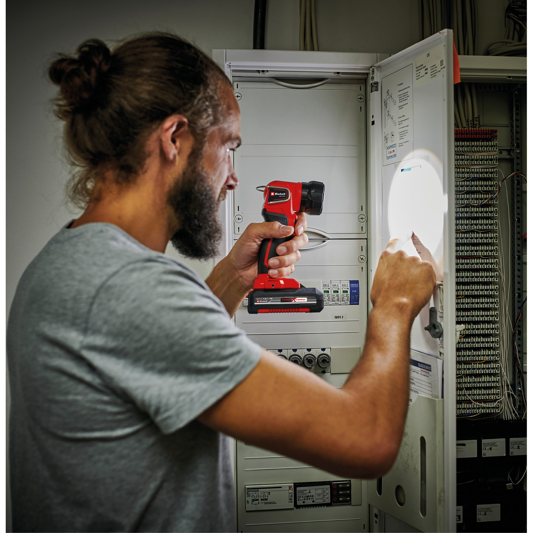 Lampe LED Einhell TE-CL 18 Li H Solo