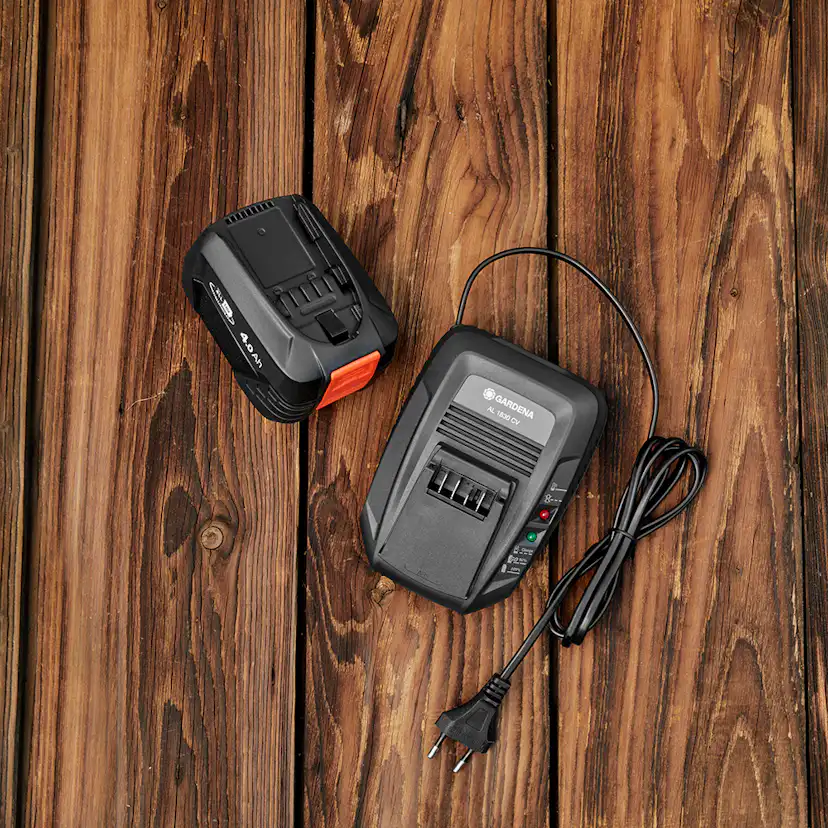 Batteri og Hurtiglader Gardena P4A PBA 18V/72 + AL 1830 4,0Ah Startkit