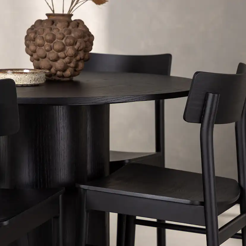 Spisegruppe Venture Home Olivia Ø 110 cm med 4 Montros Stoler
