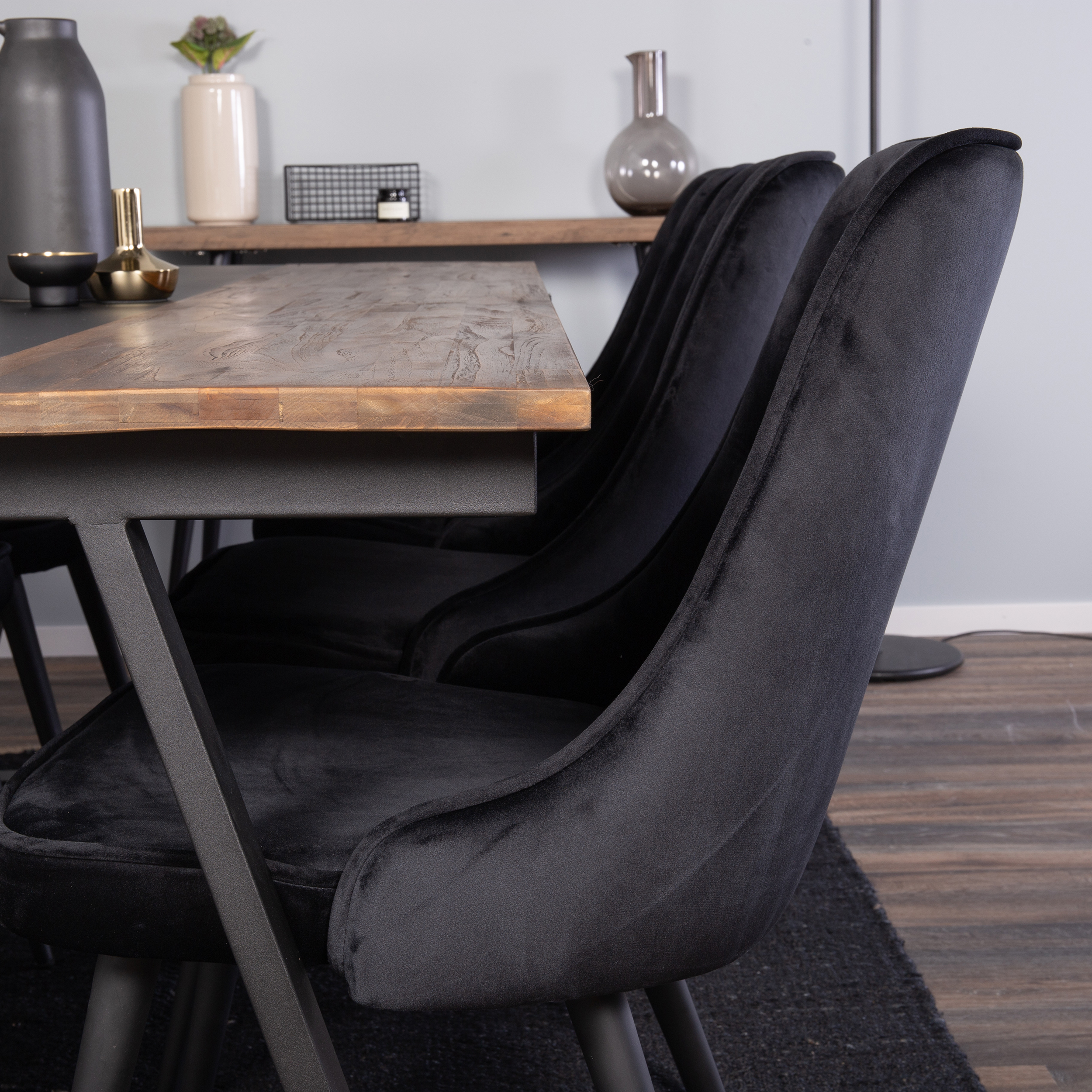 Spisegruppe Venture Home Jane med 6 Vera Stoler Fløyel