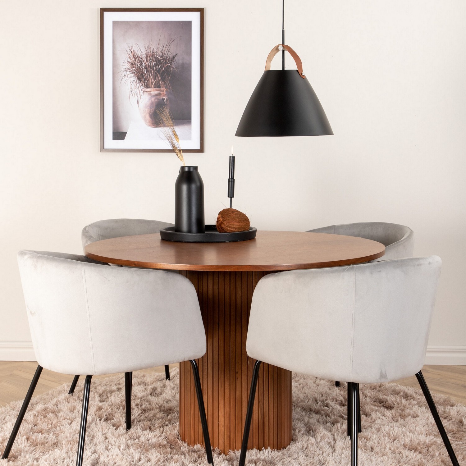 Spisegruppe Venture Home med Bianca Spisebord og 4 Bergen Spisestoler