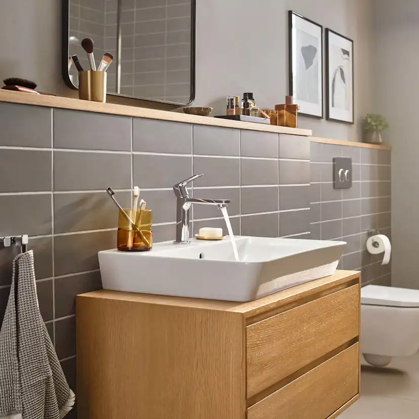 Servantbatteri Hansgrohe Rebris E 1-greps 110 med Løfteventil