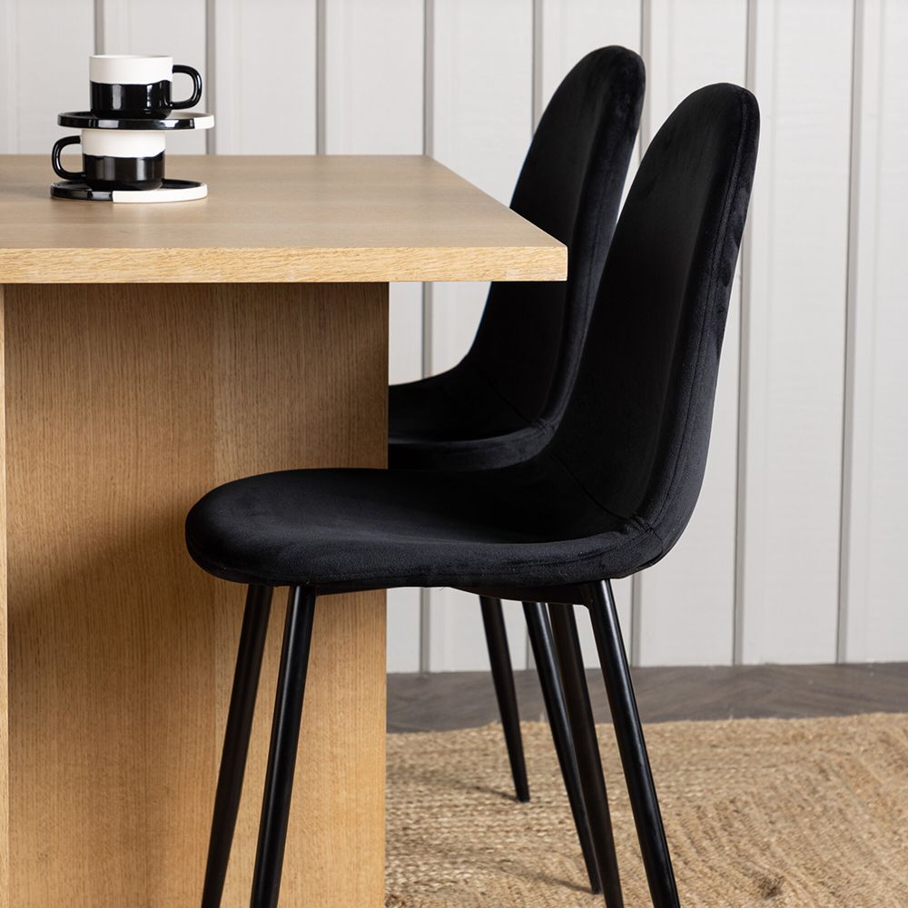Spisegruppe Venture Home Leo med 4 Polar Stoler