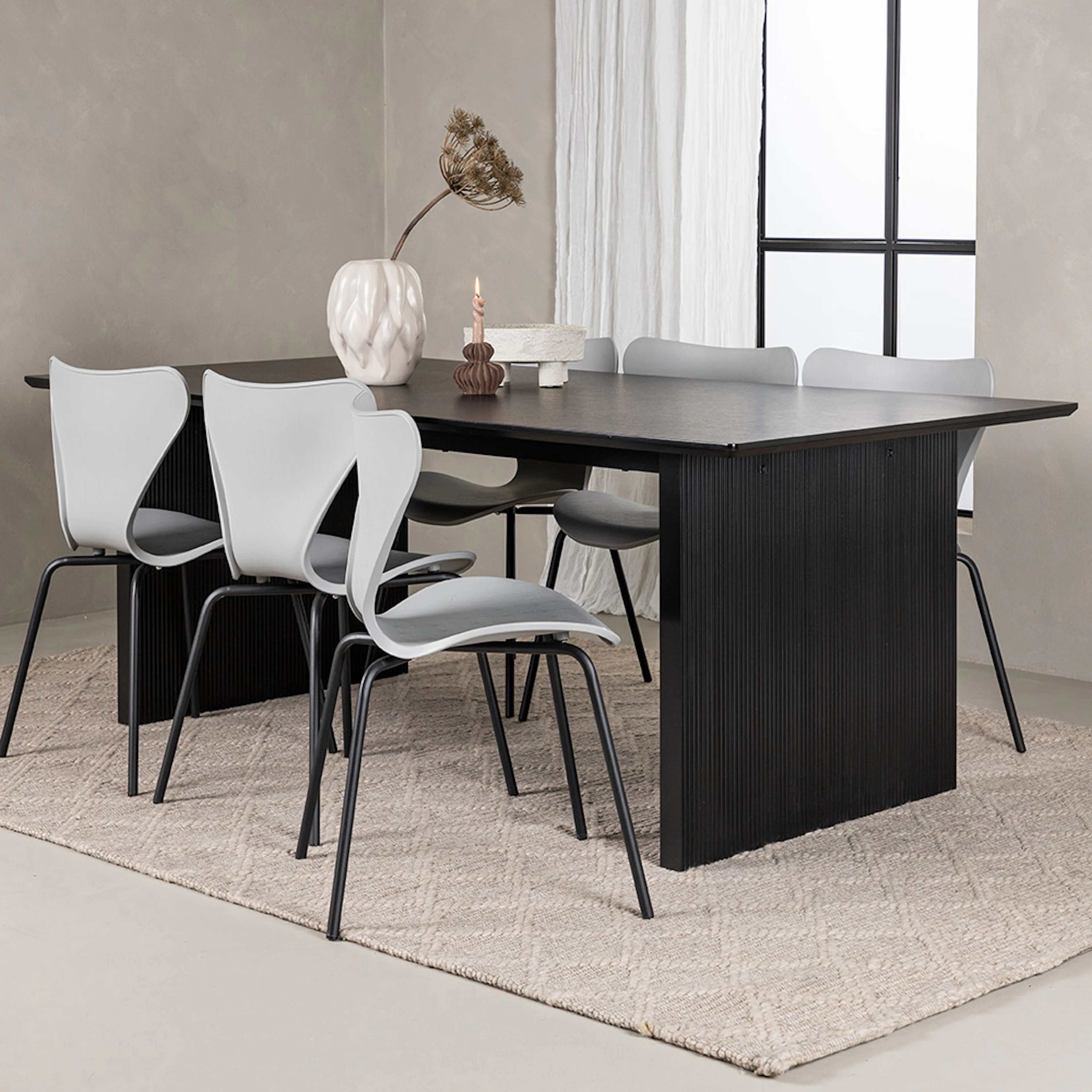 Spisegruppe Venture Home Vail med 6 Estes Stoler
