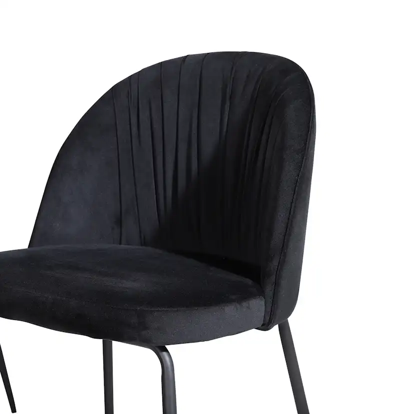 Spisegruppe Venture Home Ina med 4 Wrigley Stoler Fløyel