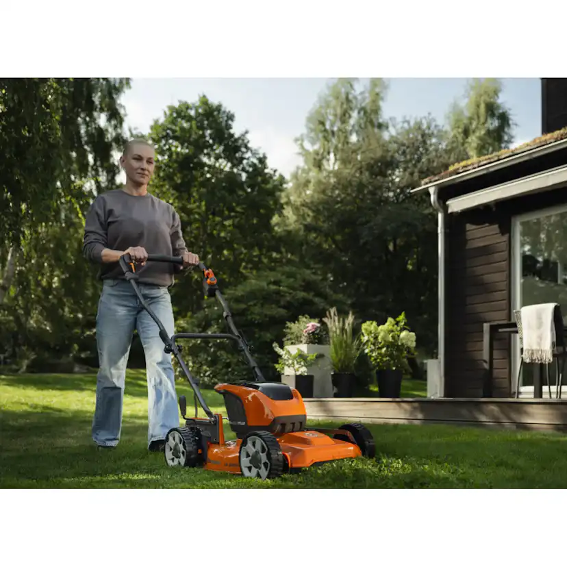 Gressklipper Husqvarna LB 246iS Uten Batteri & Lader