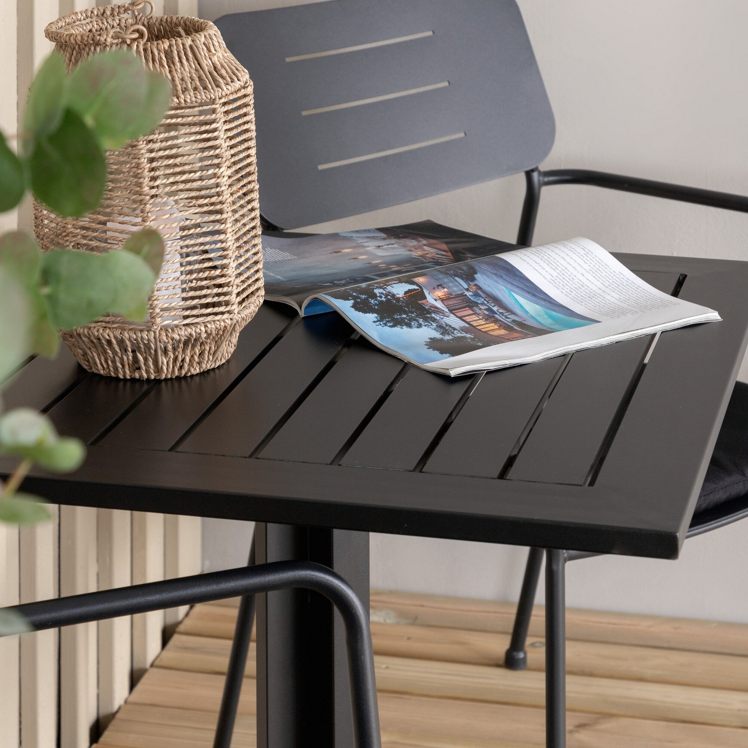 Cafégruppe Venture Home Wella med 2 Nemo Spisestoler