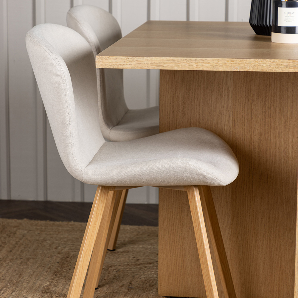 Spisegruppe Venture Home Leo med 4 Lilja Stoler