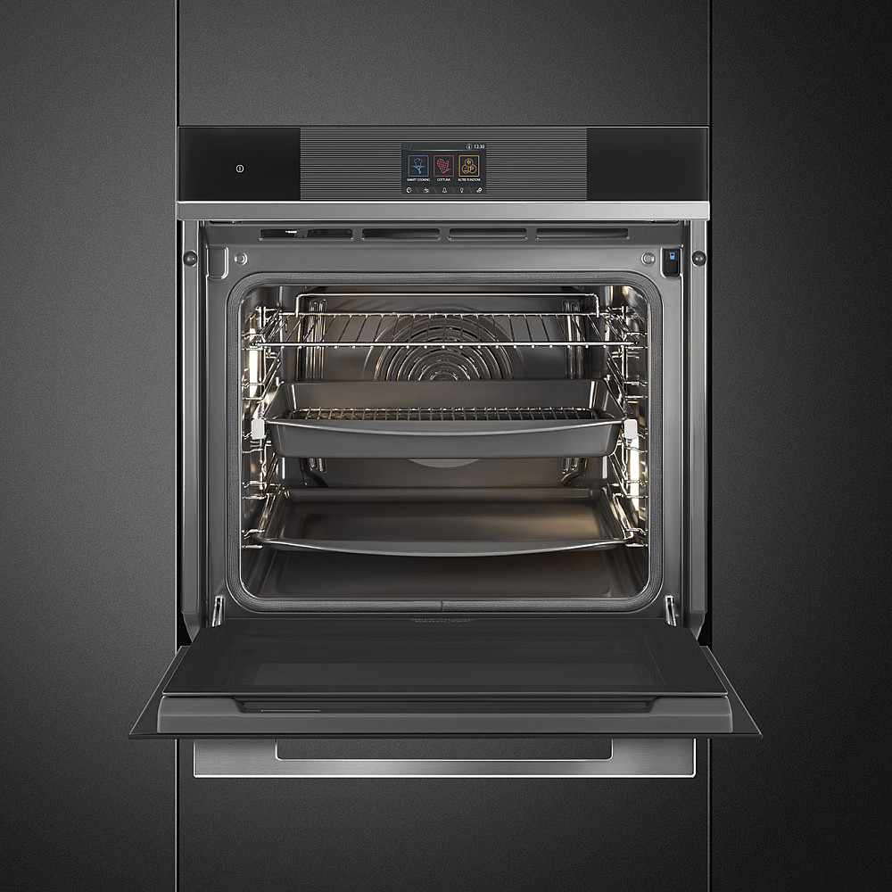 Ovn Smeg SOP6104S2PB3