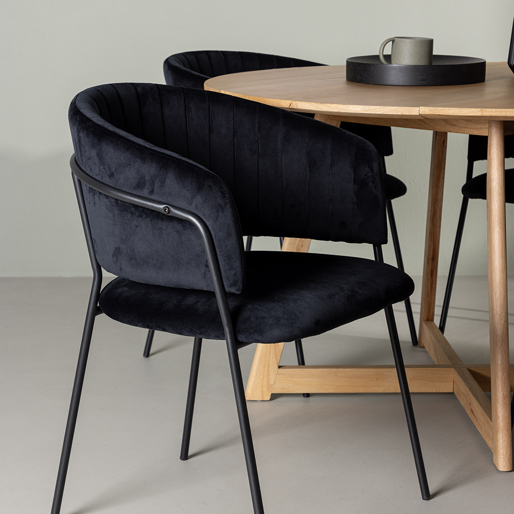 Spisegruppe Venture Home Yakidon Ø120 cm med 4 stk Selma Stoler