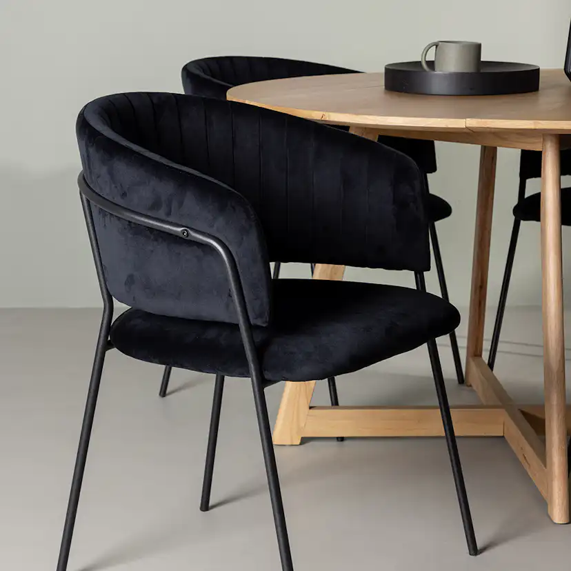 Spisegruppe Venture Home Yakidon Ø120 cm med 4 stk Selma Stoler
