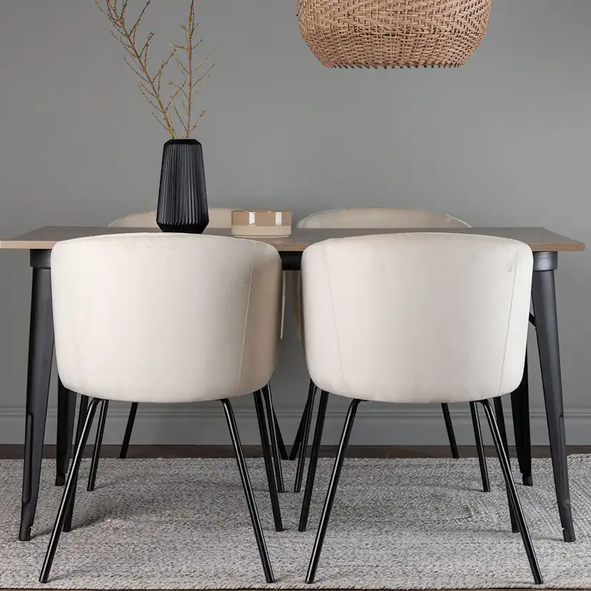 Spisegruppe Venture Home Tempe 140 cm med 4 Berit Stoler Fløyel