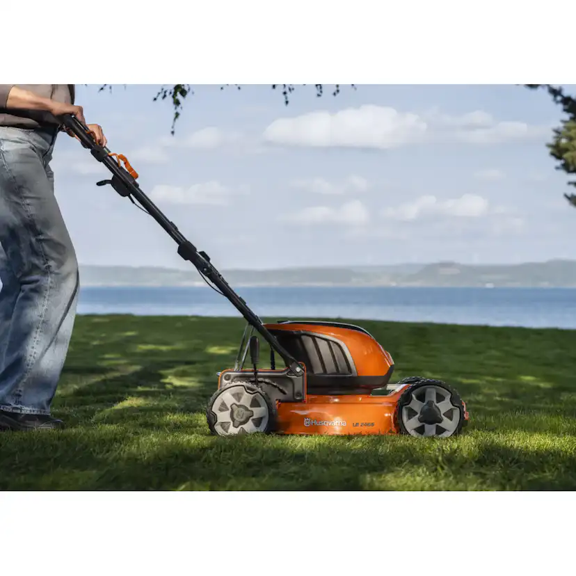 Gressklipper Husqvarna LB 246iS Uten Batteri & Lader
