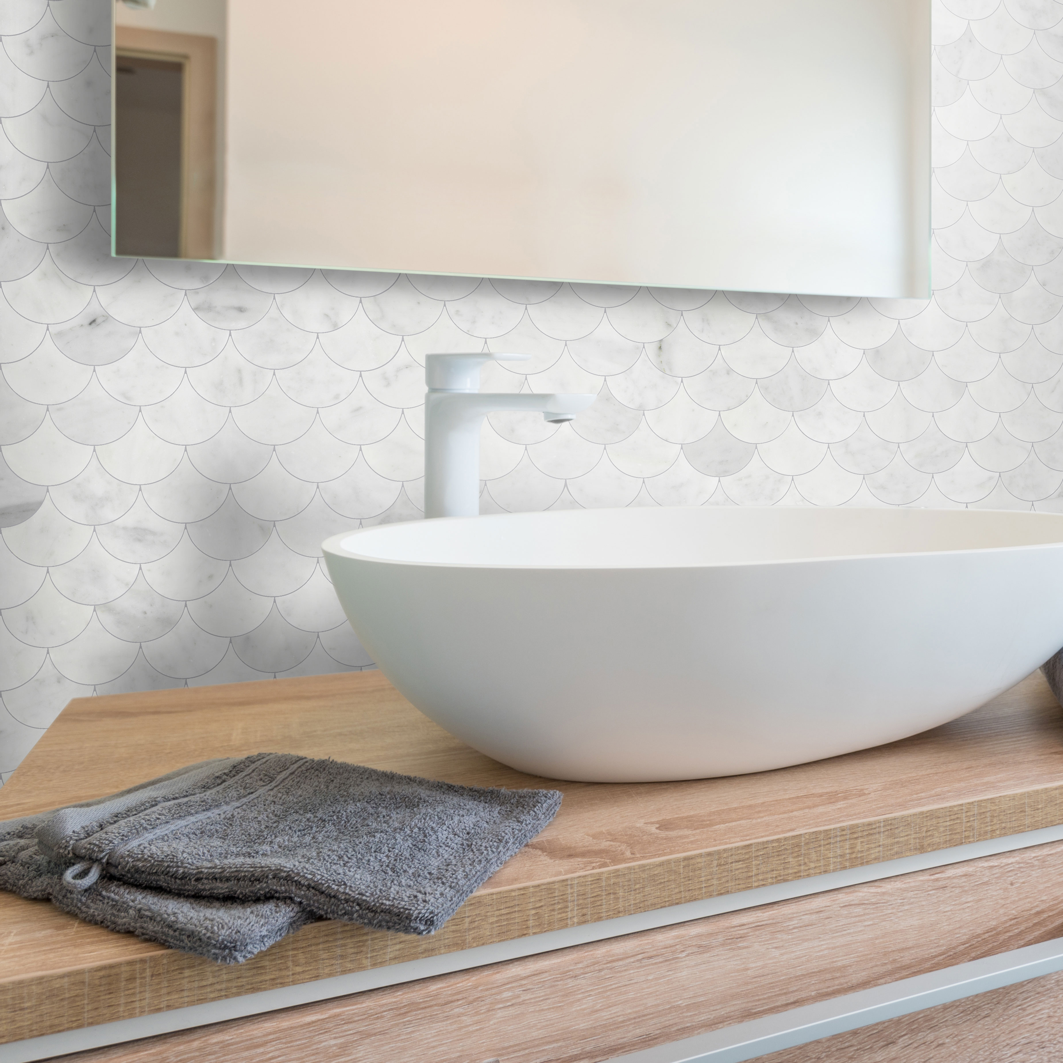 Marmor Arredo Carrara Fishtail Vit 5x7 cm Polerad