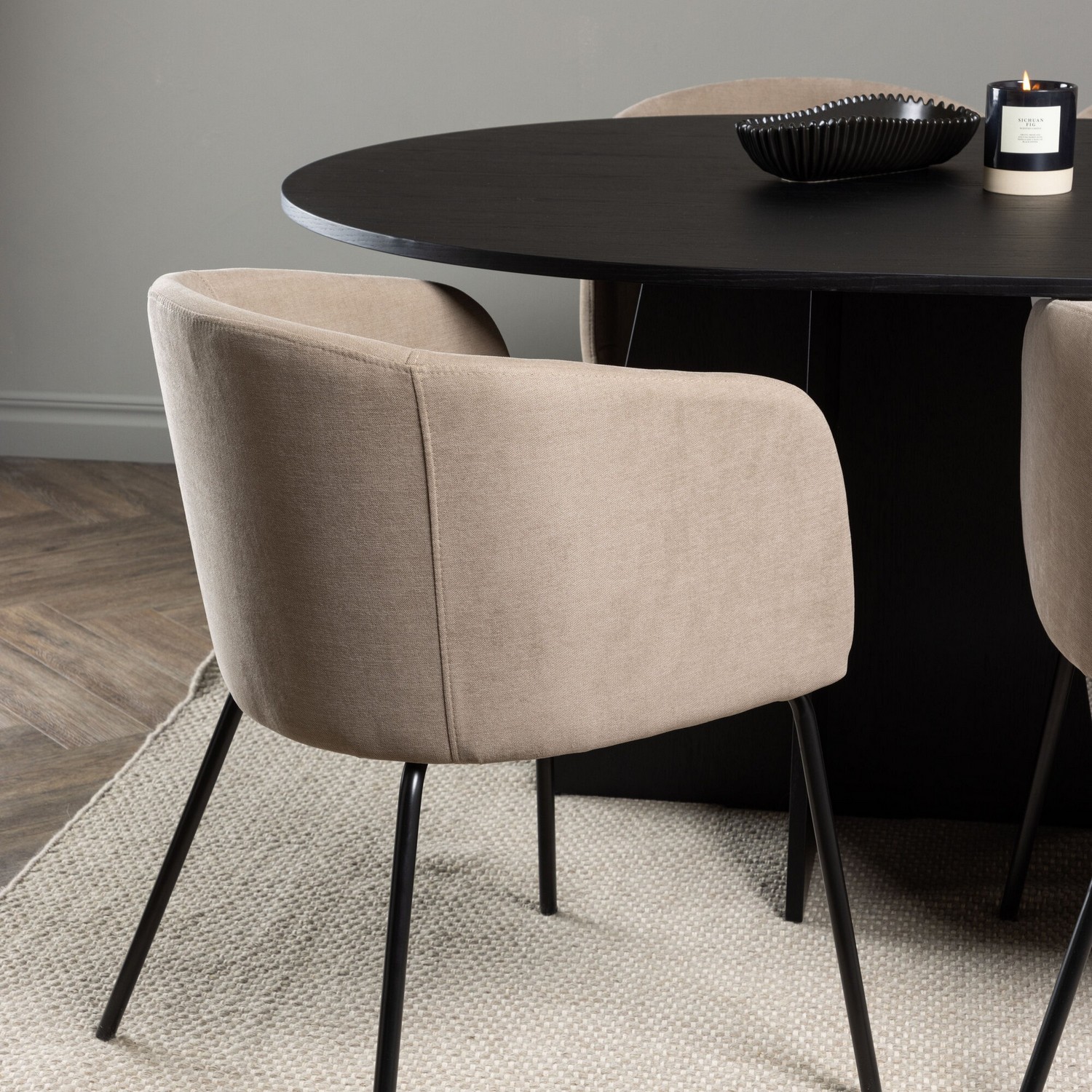 Spisegruppe Venture Home Bootcut Oval med 6 Berit Stoler