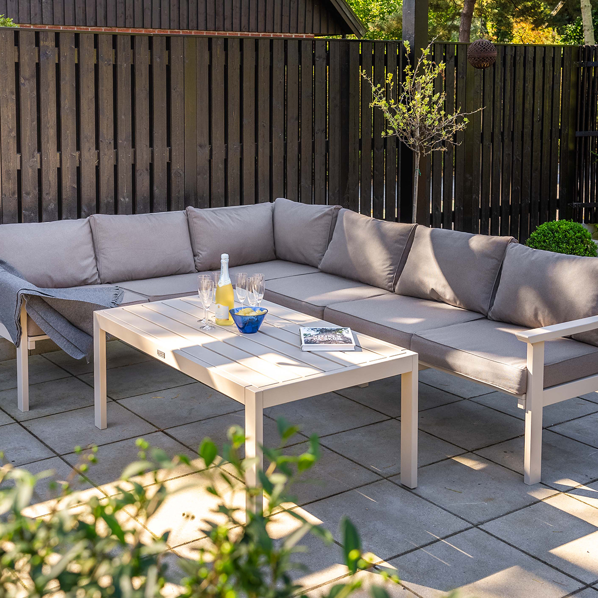 Hagebord Eden Wood Ransvik Greige 77x138x55 cm Svensk Norrlandsfuru FSC Mix