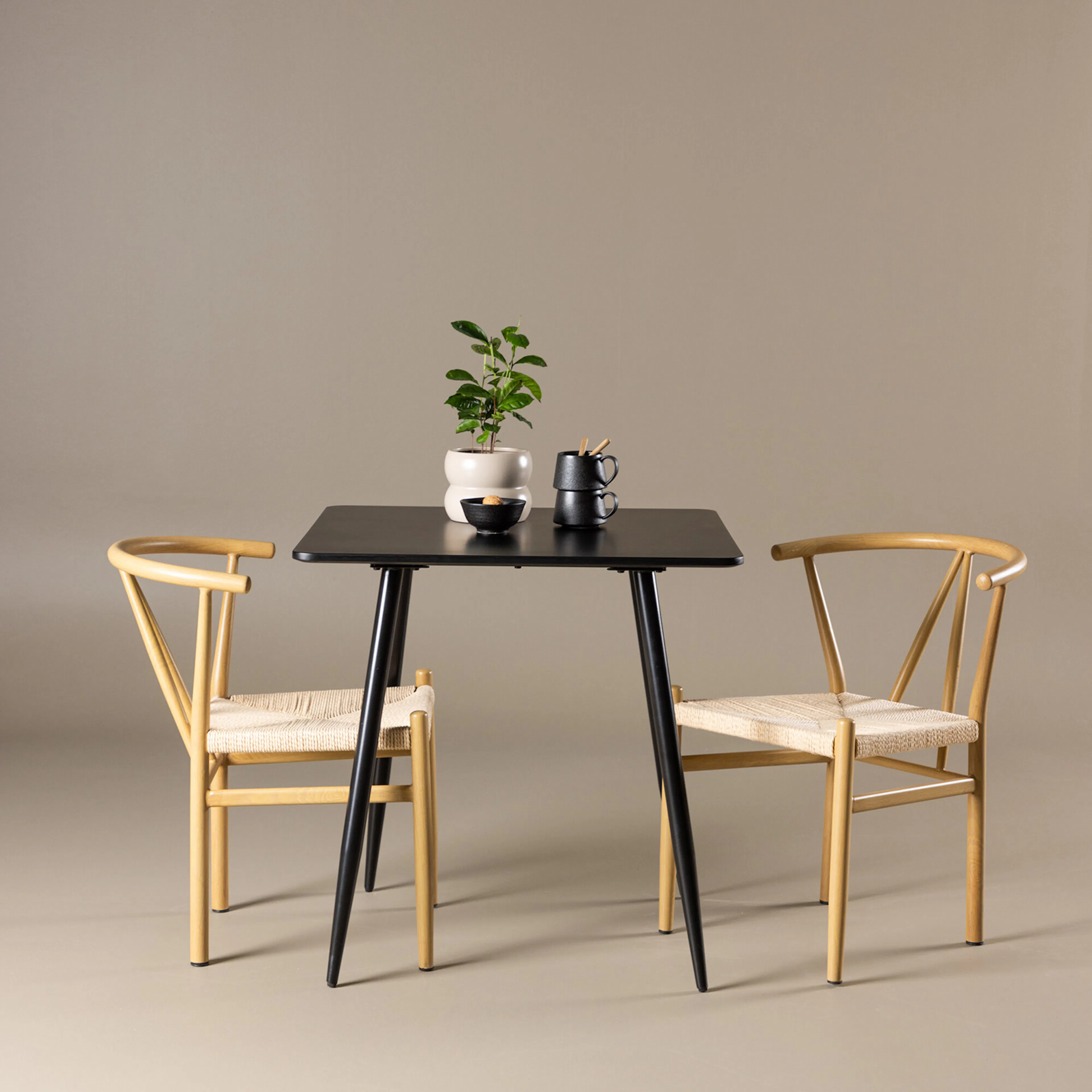 Spisegruppe Venture Home Polar 75 med 2 stk Alfons Stoler