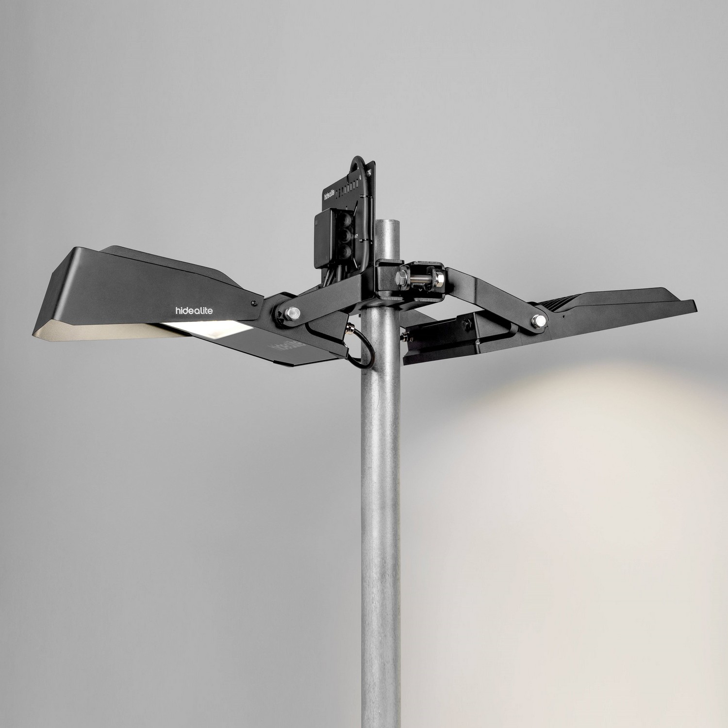 Stolpefeste Hide-a-lite Ø55-90mm Svart