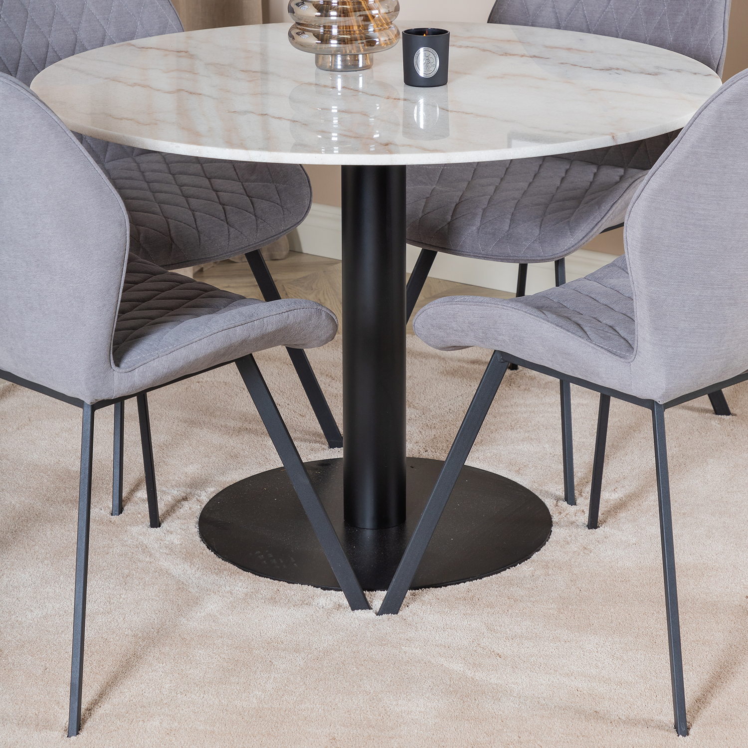 Spisegruppe Venture Home Estelle med 4 Geneva Stoler Polyester
