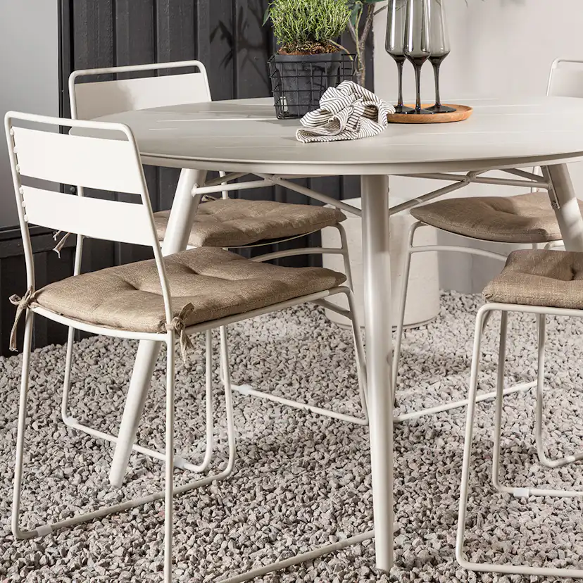 Sittepute Venture Home Lina